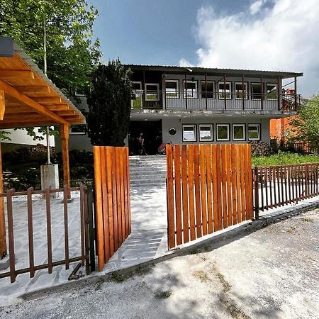 Vertical Hostel Mavrovo Ngoại thất bức ảnh