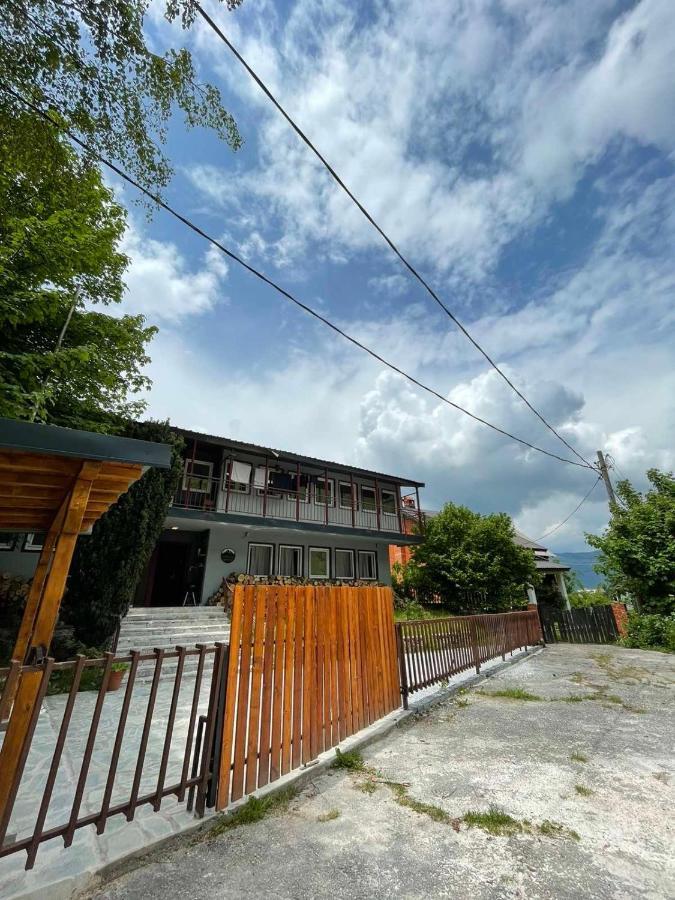Vertical Hostel Mavrovo Ngoại thất bức ảnh